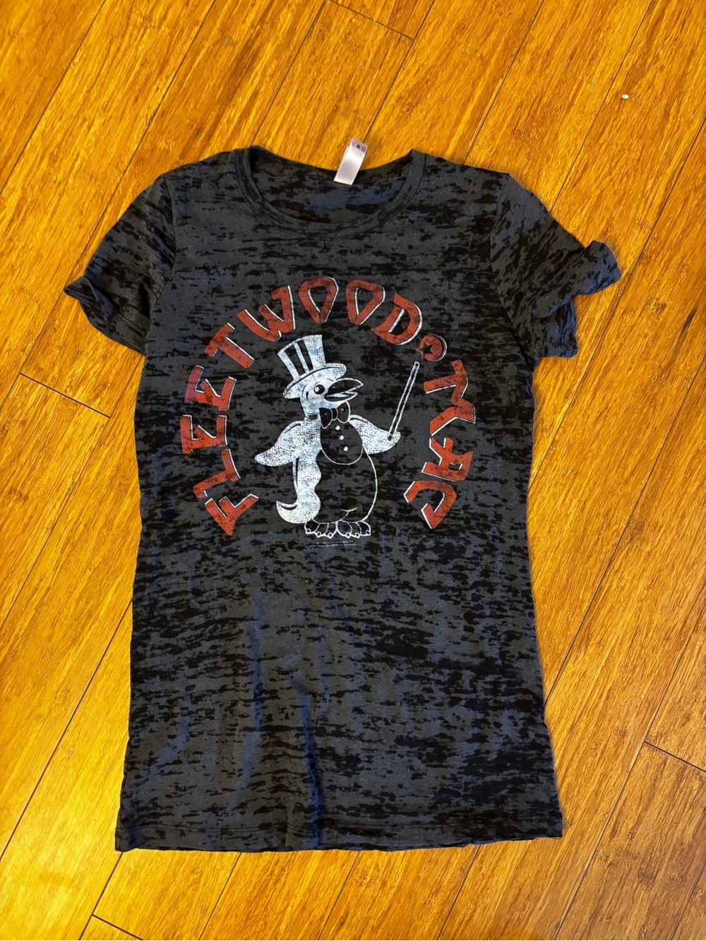 Next level Fleetwood mac Black Graphic Penguin women’s Tee - large